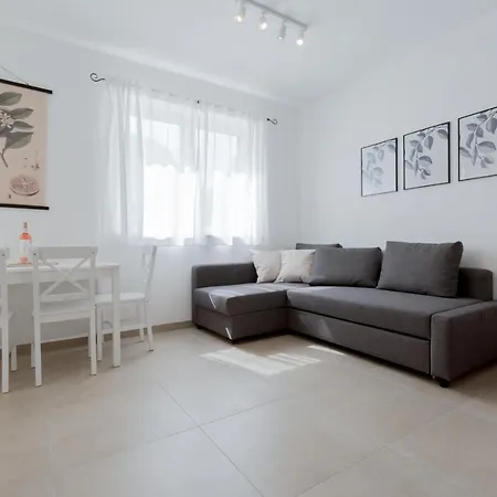 Ivino Lejlighed Omiš