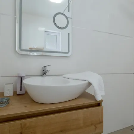 Apartment Ivino *