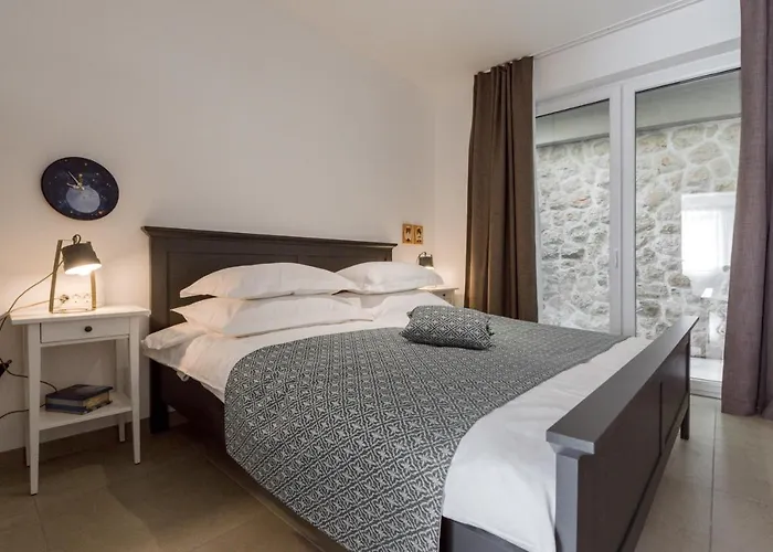 Ivino Apartment *