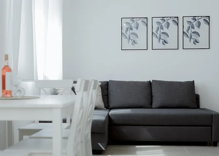 דירה Ivino אומיס